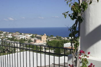 Principe Di Salina Boutique Hotel Malfa (Salina)